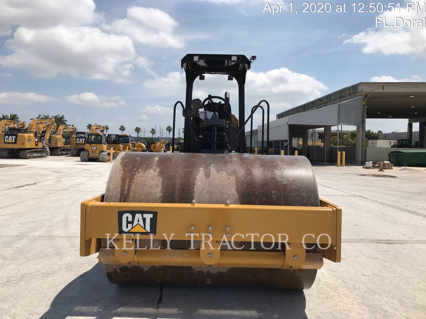 Caterpillar CS56B, Vibratory Single Drum Smooth, 1917 hours, S/N: S5601128, 2019 - Image 4