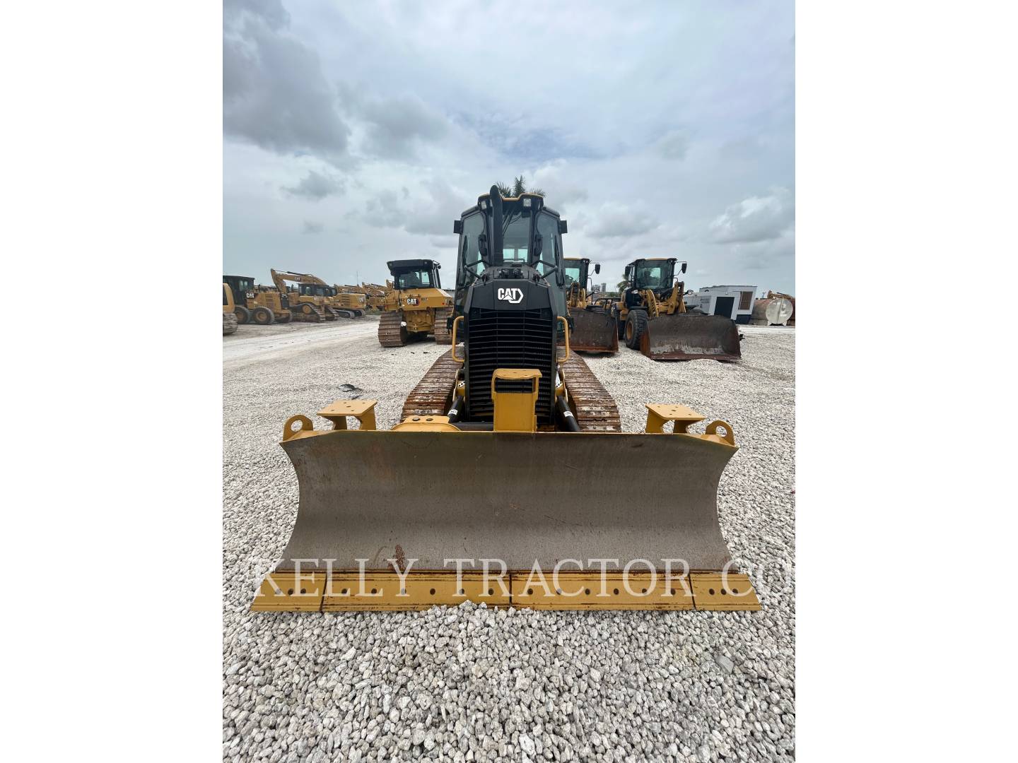 Caterpillar D1, Crawler Dozer, 3319 hours, S/N: XKF00276, 2022 - Image 3