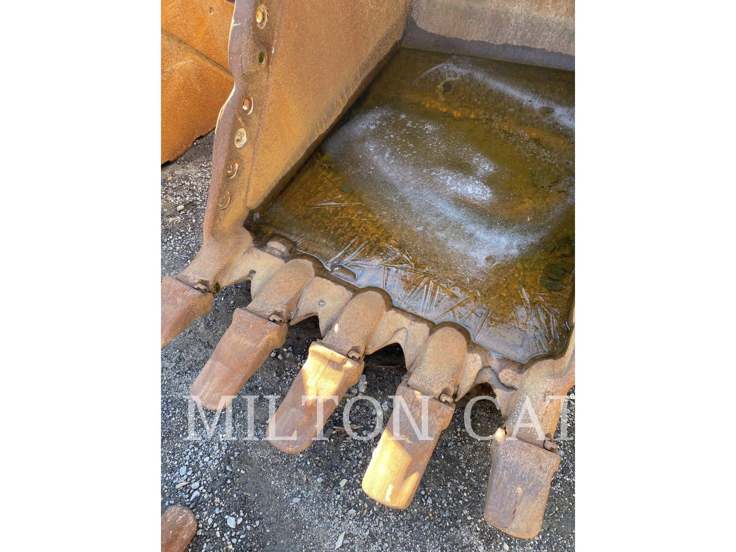 Caterpillar 48" .HD.BUCKET.TB.LINKAGE, Bucket, S/N: MC-000020143, 2007 - Image 2