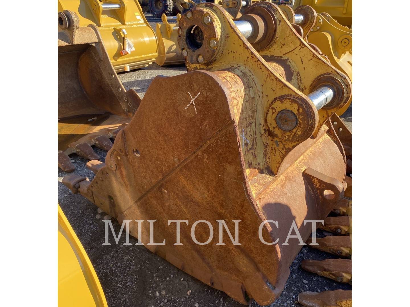 Caterpillar 48" .HD.BUCKET.TB.LINKAGE, Bucket, S/N: MC-000020143, 2007 - Image 3