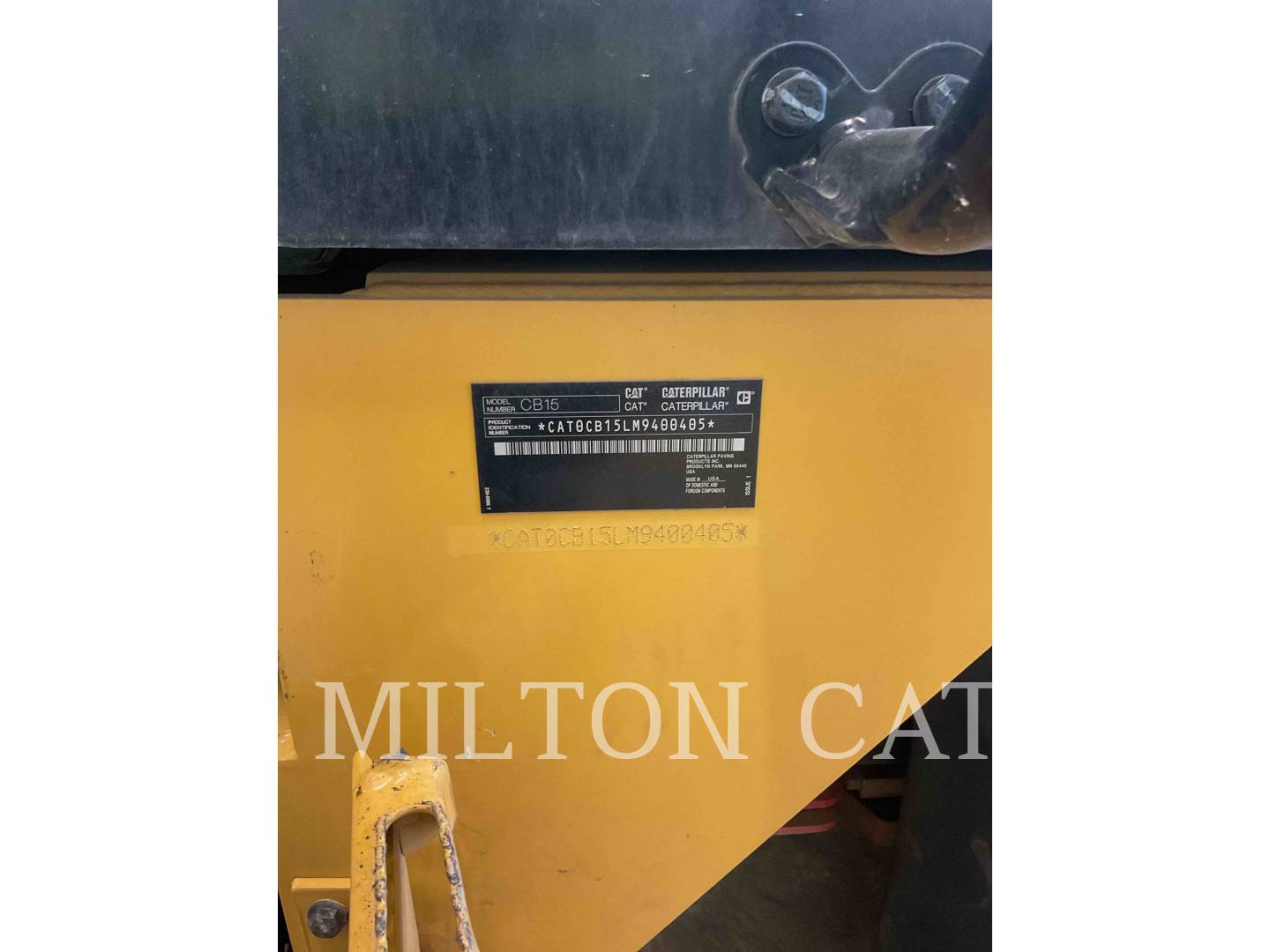 Caterpillar CB15, Twin Drum Roller, 1374 hours, S/N: M9400405, 2022 - Image 6