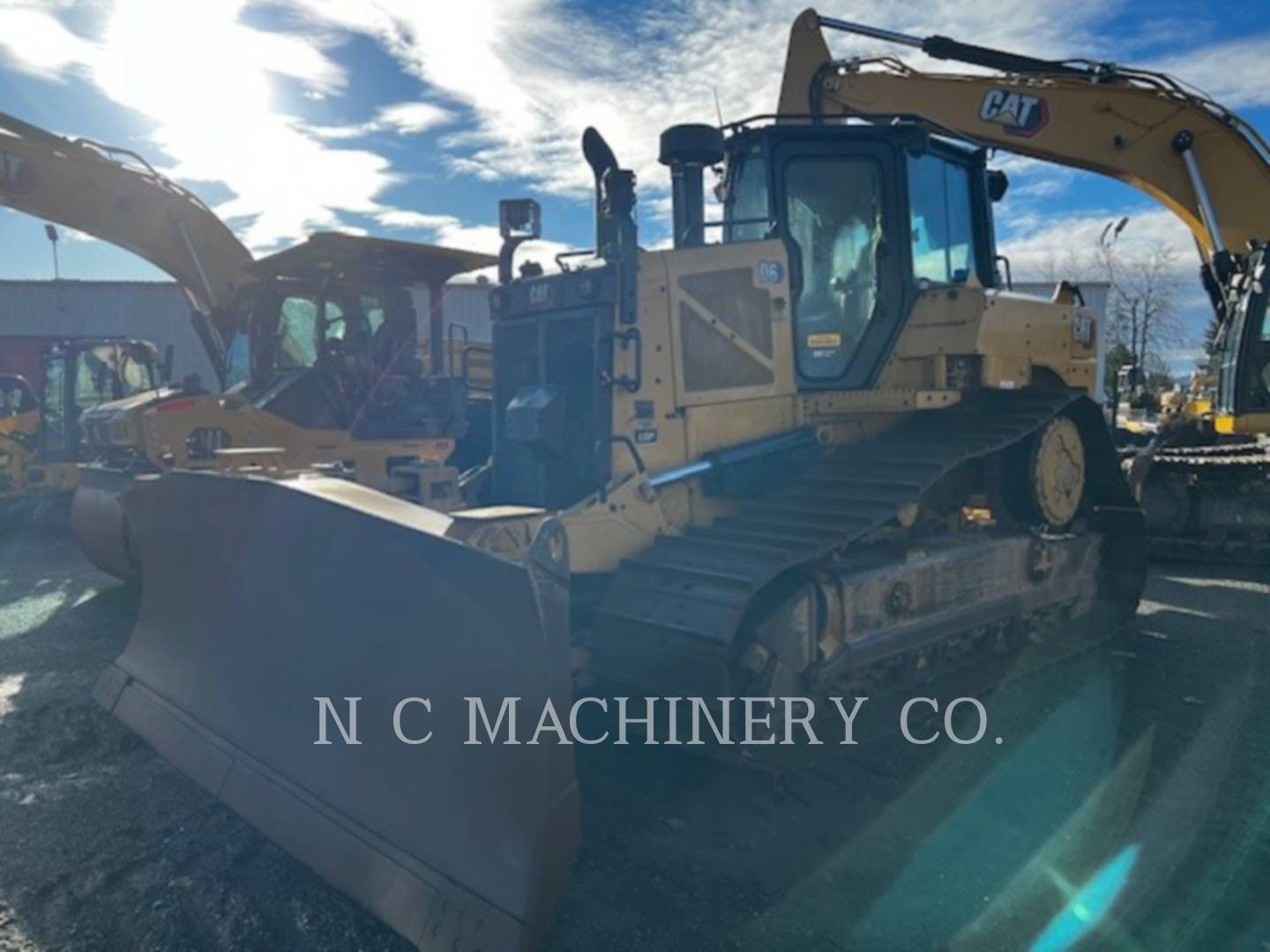 Caterpillar D6 LGPVPAT, Crawler Dozer, 7411 hours, S/N: RDC00700, 2020 - Image 1