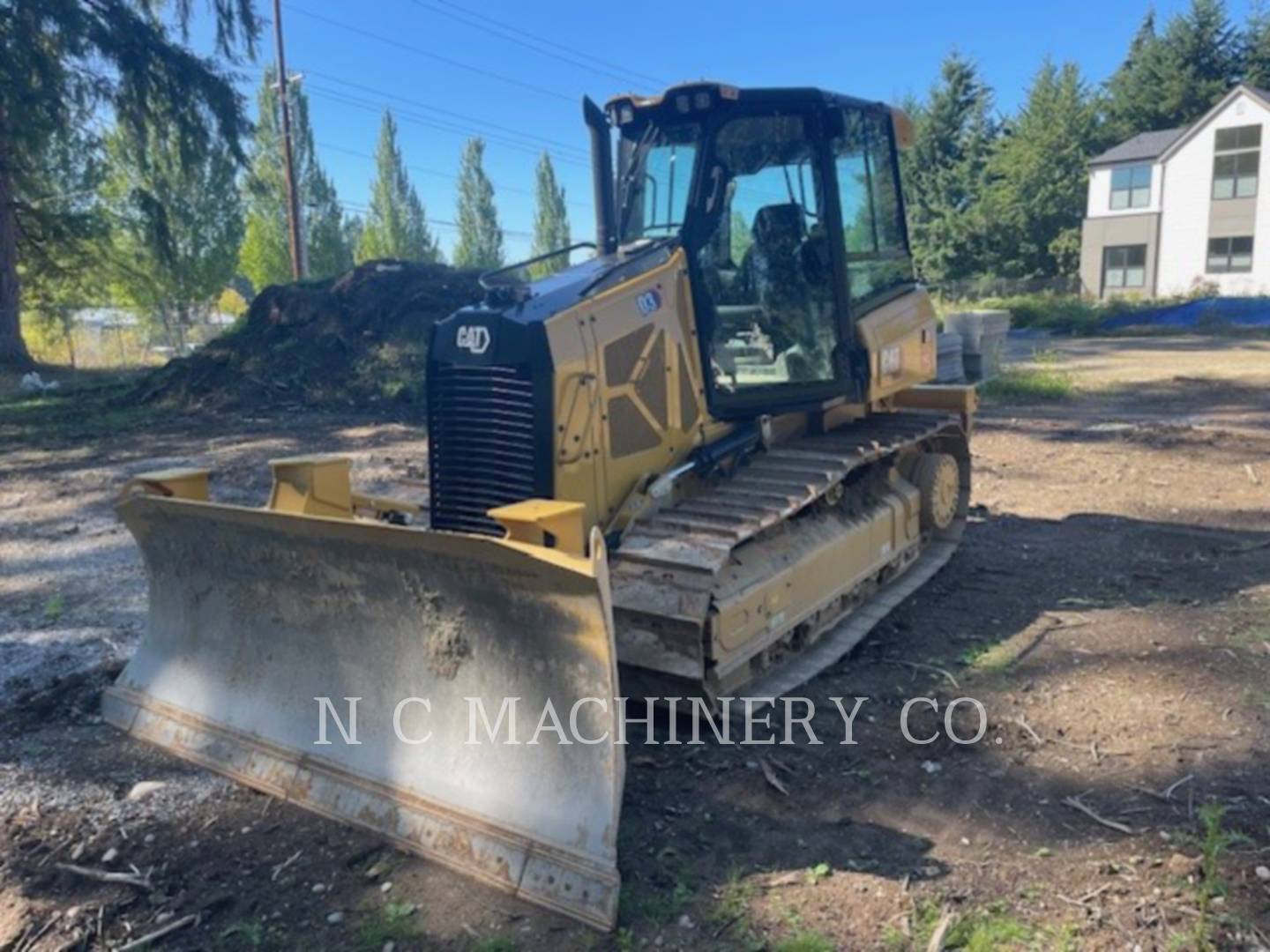 Cat D3 Cleaver-Brooks, Crawler Dozer, 75 hours, S/N: XKW02246, 2022 - Image 1