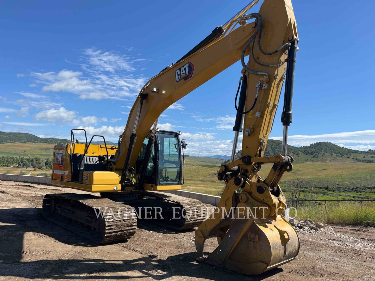 Caterpillar 320GC, Crawler Excavator, 661 hours, S/N: LKS20127, 2022 - Image 2