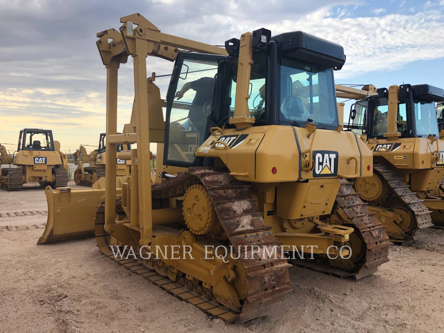 Caterpillar D6N LGP PL, Crawler Dozer, 2288 hours, S/N: PBA02494, 2015 - Image 4