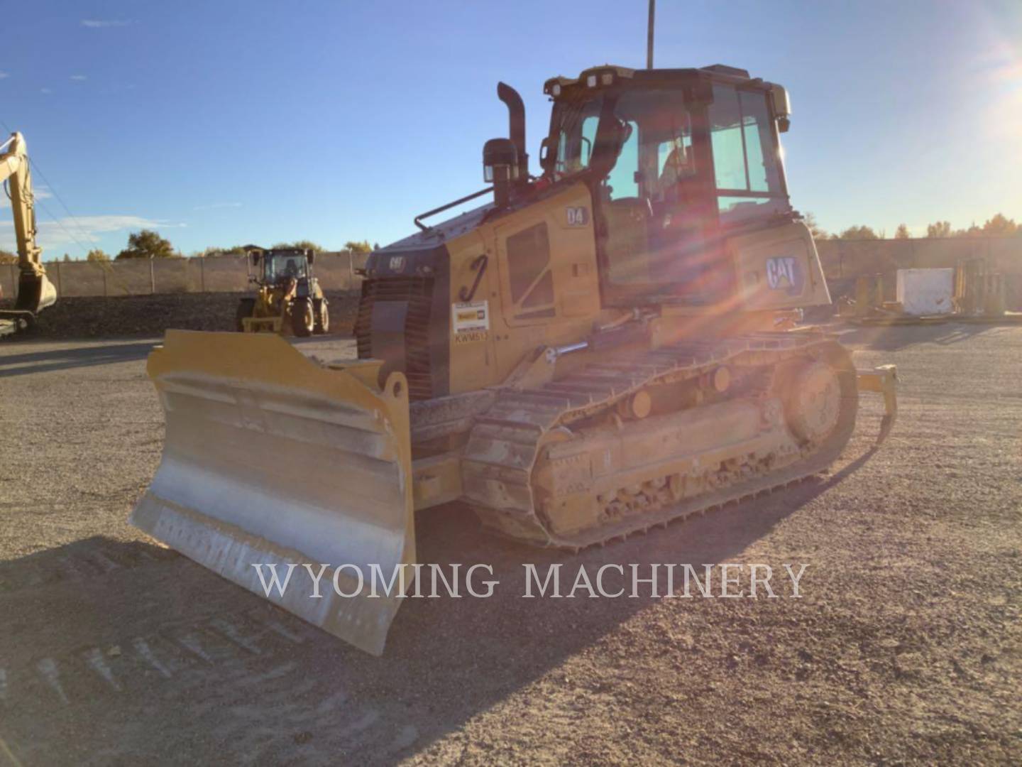 Caterpillar D4 VP, Crawler Dozer, 433 hours, S/N: KWM00513, 2023 - Image 1