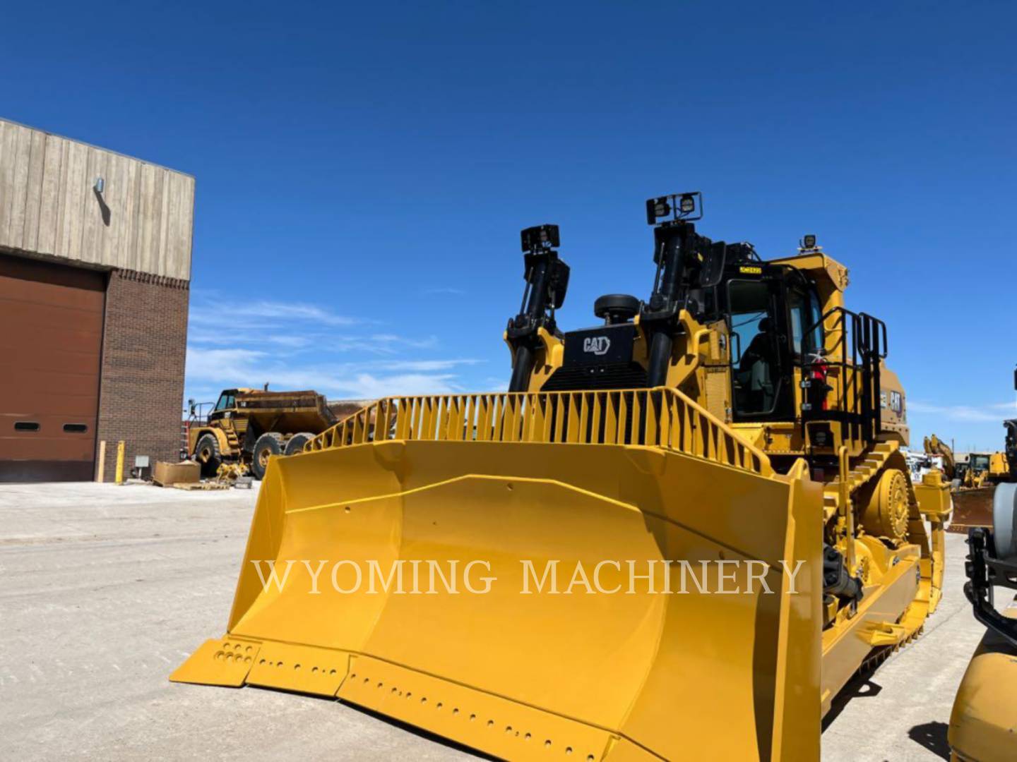 Caterpillar D9, Crawler Dozer, 746 hours, S/N: JC200422, 2024 - Image 1