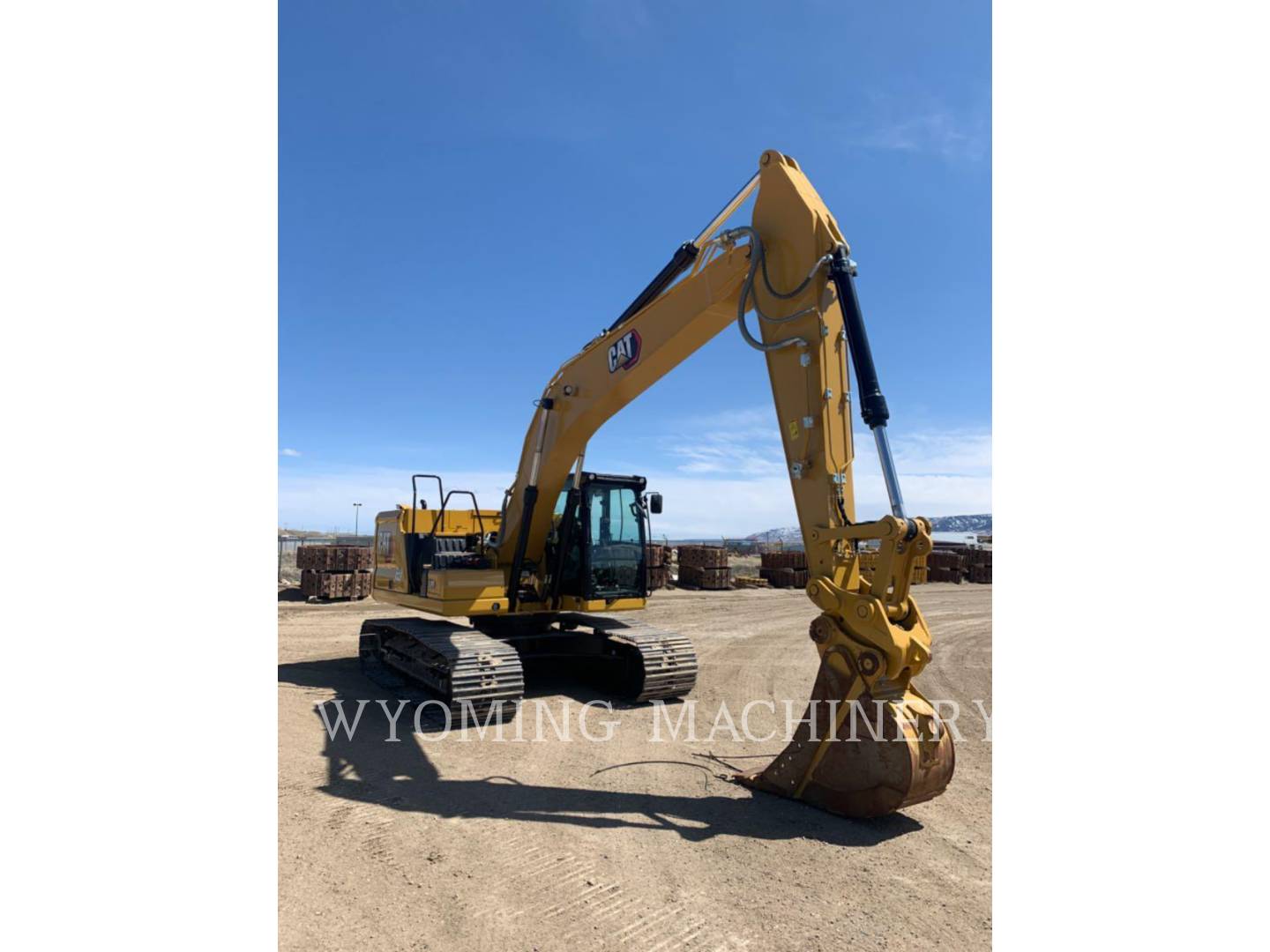 Caterpillar 320, Crawler Excavator, 717 hours, S/N: MYK20742, 2022 - Image 2