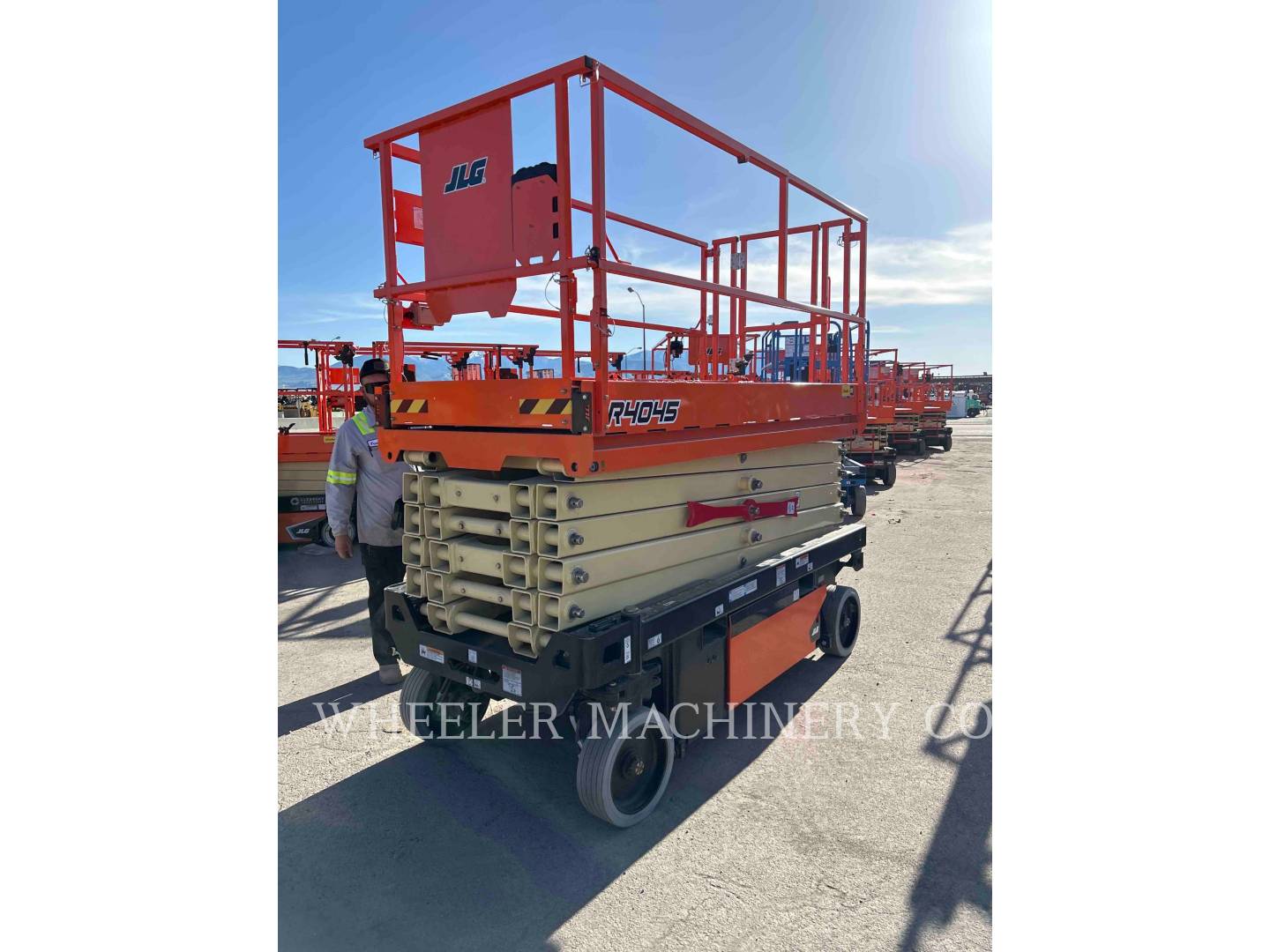 Jlg Industries, Inc. R4045, Lift Scissor, 13 hours, S/N: M200077172, 2023 - Image 2