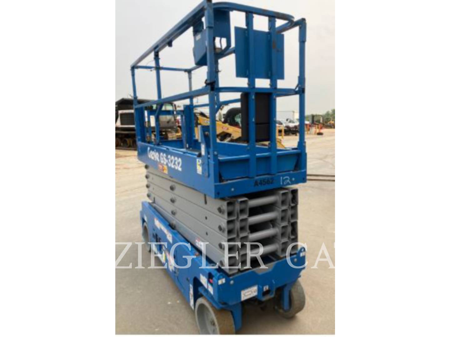 Genie Industries GS3232 32' ELECTRIC SCISSOR LIFT, Lift Scissor, 50 hours, S/N: GS32P169842, 2020 - Image 2
