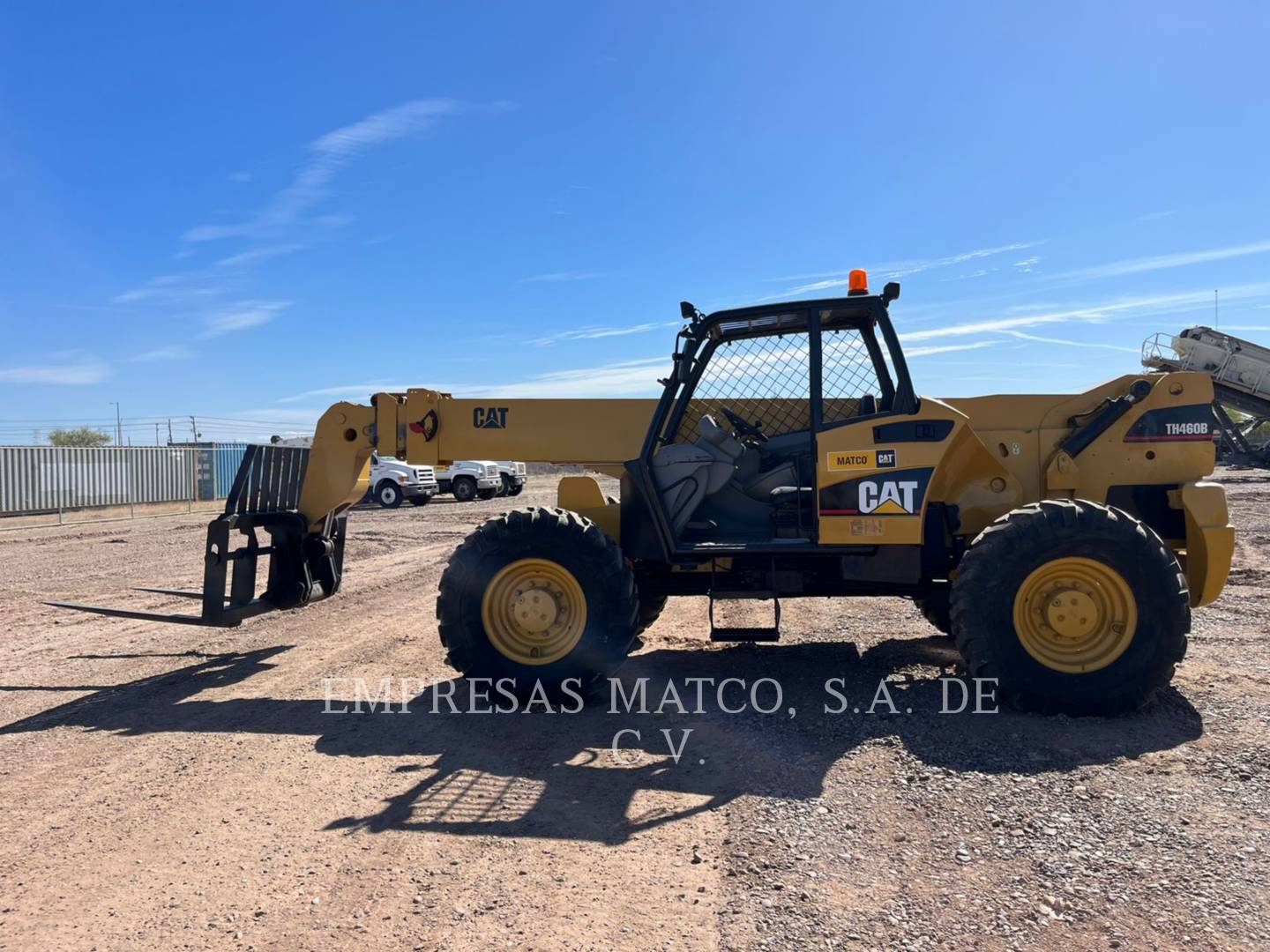 Cat TH460B, Telehandler, 9600 hours, S/N: SLF01067, 2004 - Image 2
