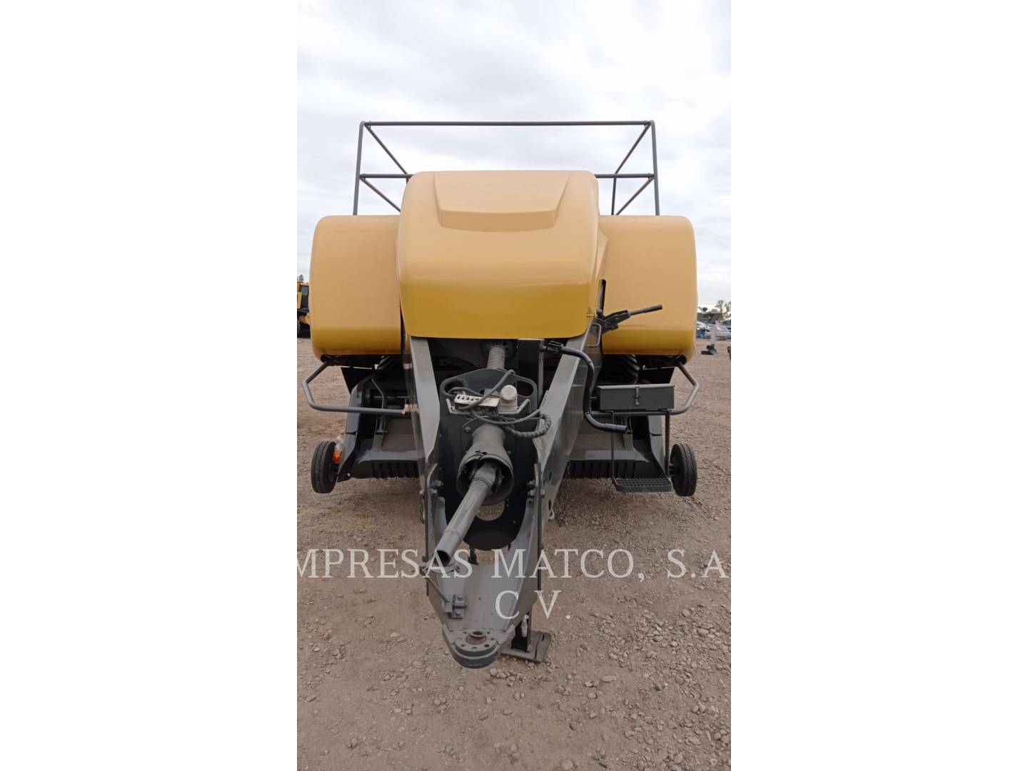 Challenger LB34B Baler