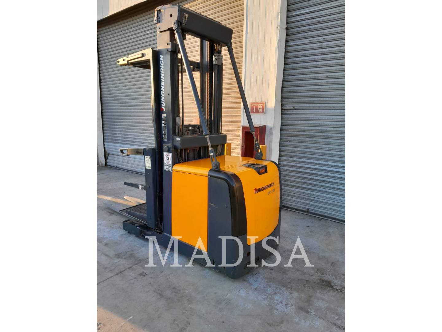 Caterpillar Lift Trucks EKS308, Forklift, 5386 hours, S/N: FN442696, 2013 - Image 3