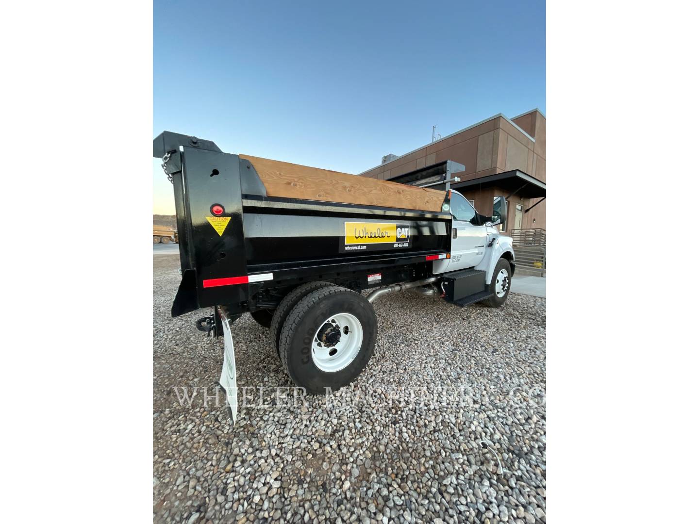 Ford / New Holland DUMP 6 YD, Dump Truck, 1868 hours, S/N: 1FDXF7DC4NDF00104, 2021 - Image 1