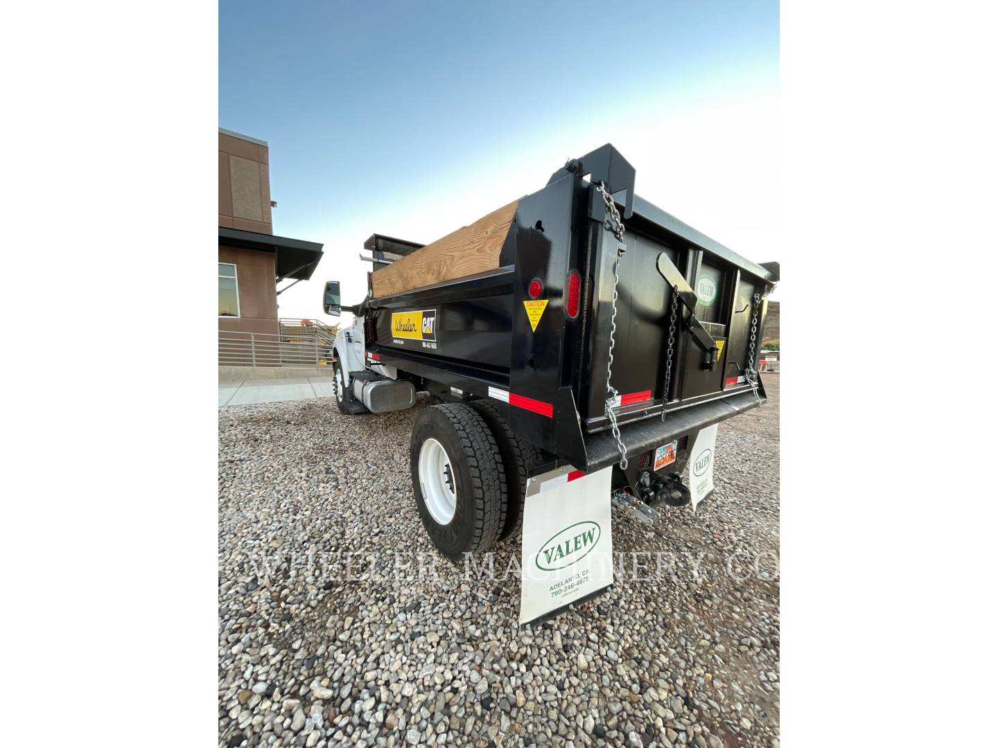 Ford / New Holland DUMP 6 YD, Dump Truck, 1868 hours, S/N: 1FDXF7DC4NDF00104, 2021 - Image 3