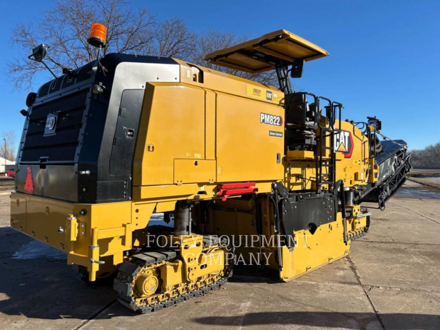 Caterpillar PM822, Asphalt Paver, 441 hours, S/N: E8S00334, 2023 - Image 2