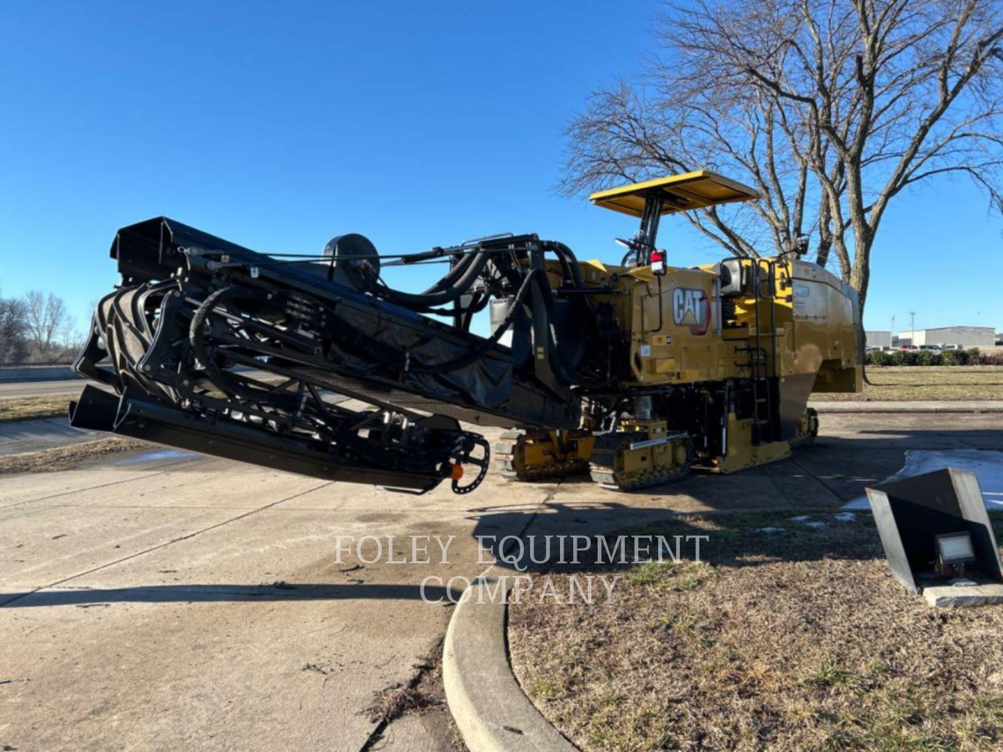 Caterpillar PM822, Asphalt Paver, 441 hours, S/N: E8S00334, 2023 - Image 3