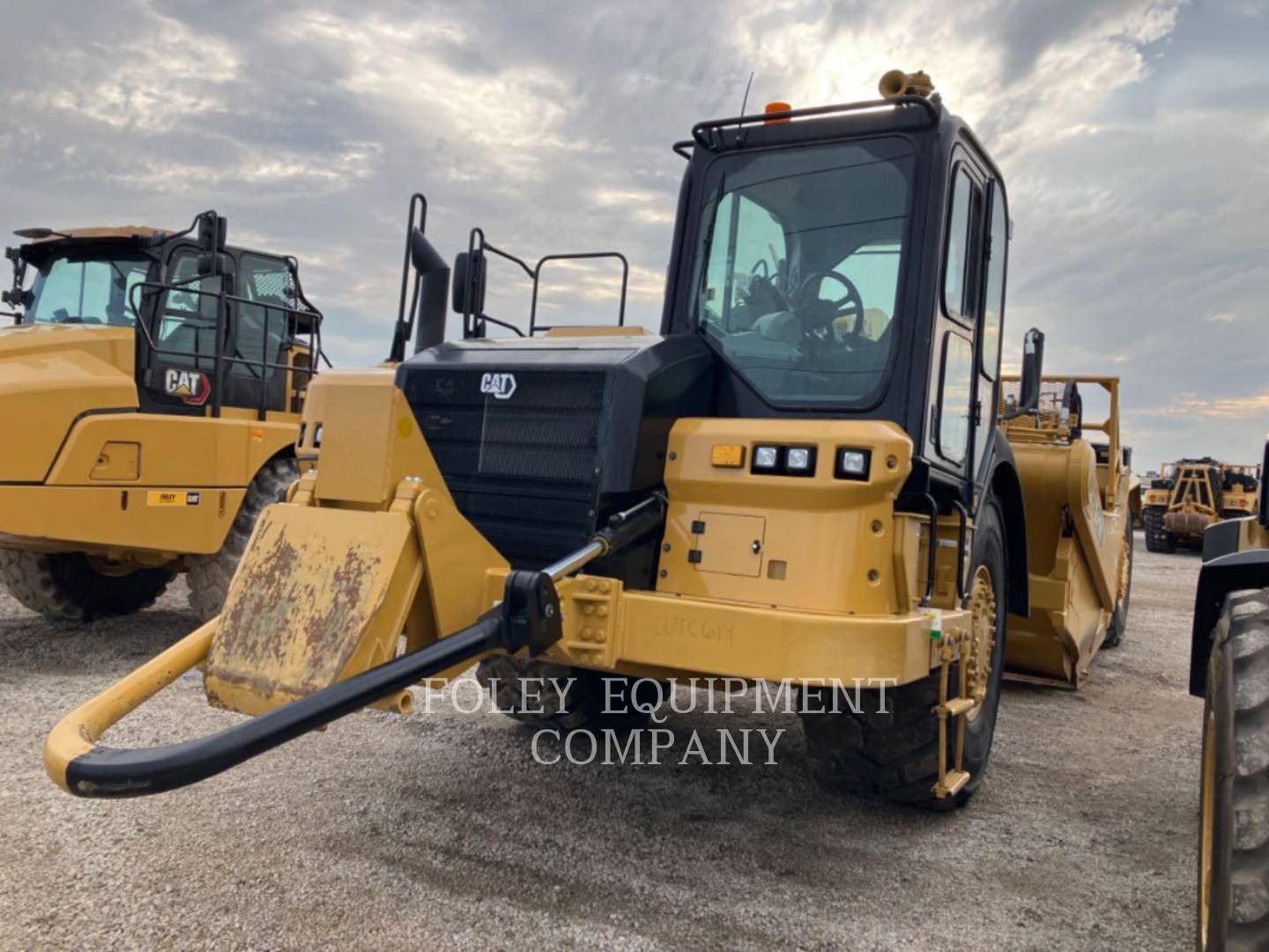 Caterpillar 627K, Wheel Tractor Scraper, 1251 hours, S/N: WTC00619, 2023 - Image 1