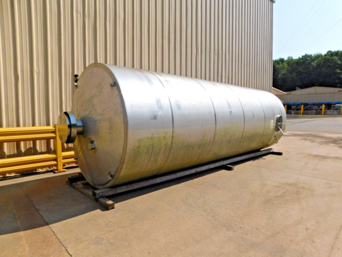 5000 gallon Santa Rosa, Stainless storage tank, 84" dia. x 242" straight wall, 1996 - Image 2