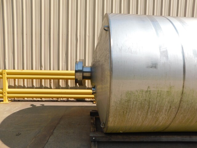 5000 gallon Santa Rosa, Stainless storage tank, 84" dia. x 242" straight wall, 1996 - Image 8