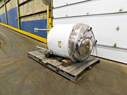 250 gallon Insulated 316 Stainless Steel tank, 40" dia., 45" straight wall, (2) 4" bottom ports, (1) 3" side - Image 4