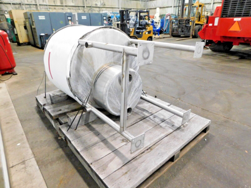 250 gallon Insulated 316 Stainless Steel tank, 40" dia., 45" straight wall, (2) 4" bottom ports, (1) 3" side - Image 7