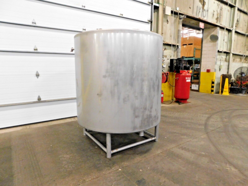 750 gallon 304 Stainless Steel tank, 64" dia. x 59" straight wall, 17.5" man hole, 2.75" drain port, 1" side - Image 2