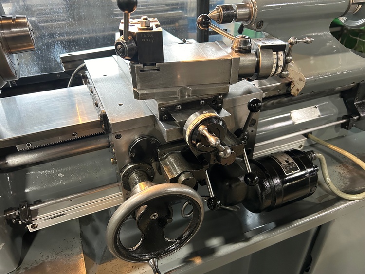 11" x 18" Hardinge #HLVH-EM, super precision toolroom lathe, inch/metric, 2-Axis digital read out, 1994 - Image 5