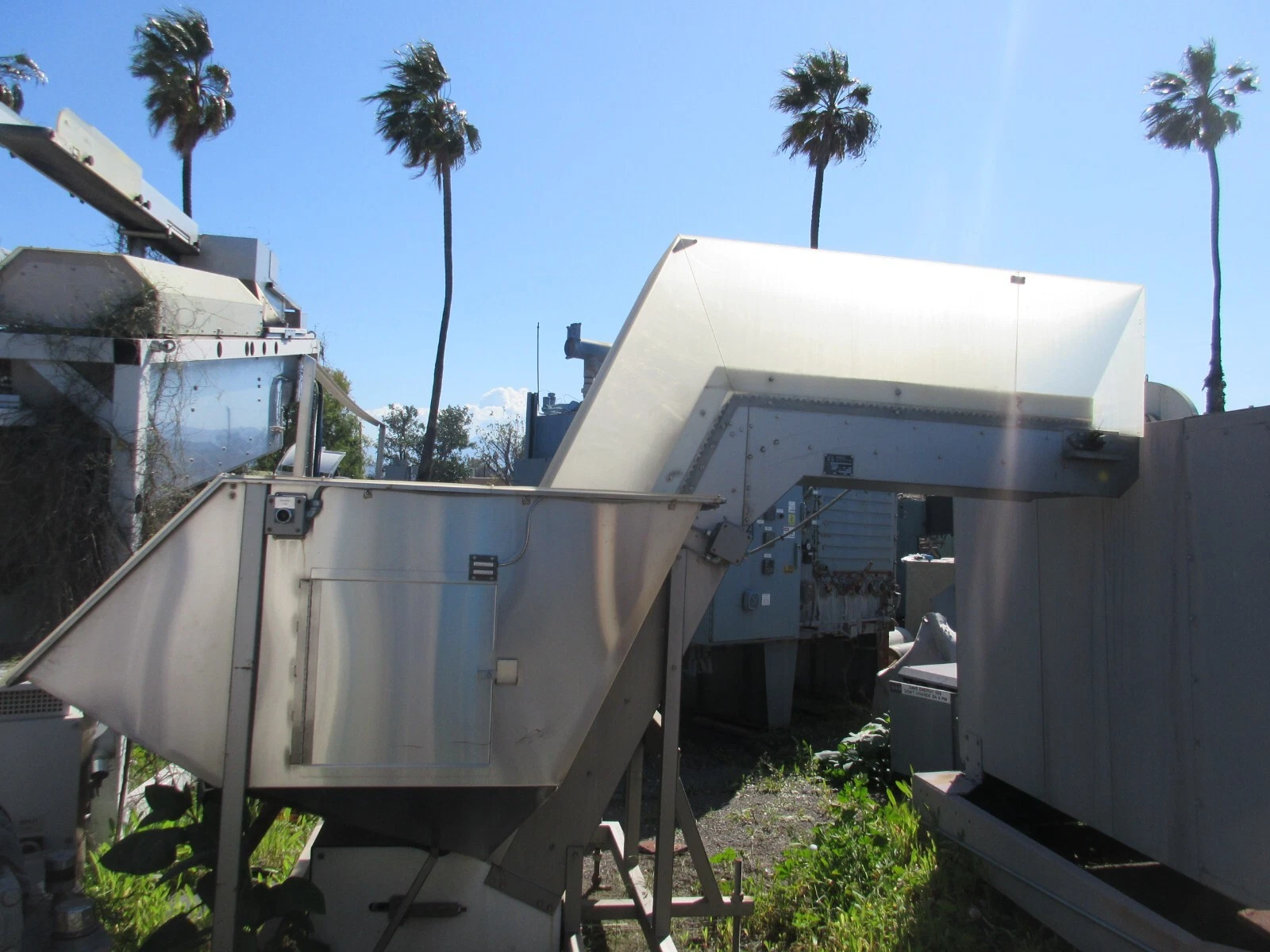 Omega Design #LFBP-1X-50, Stainless Steel Cleated Inclined Conveyor - Image 3