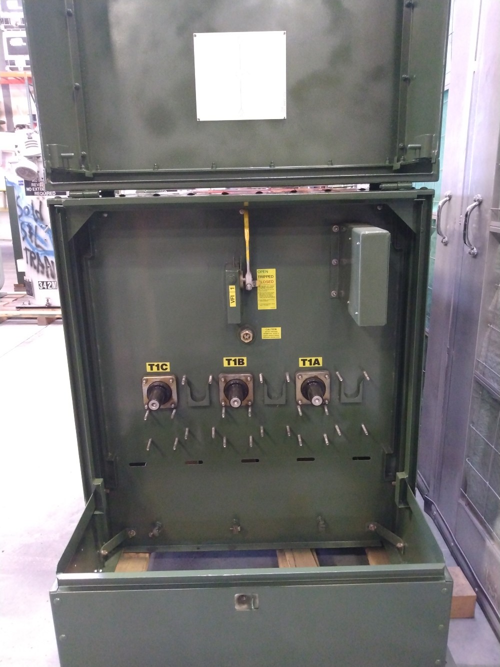 600 Amp. Cooper, 15.5 kV, Rated BIL 95 kV, VFI 5, 1996 (Cat. No. 610L01S21A) - Image 3