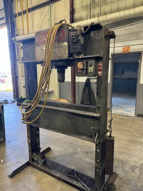 75 Ton, Dake #908-075, H-frame press, S/N 178313 - Image 1