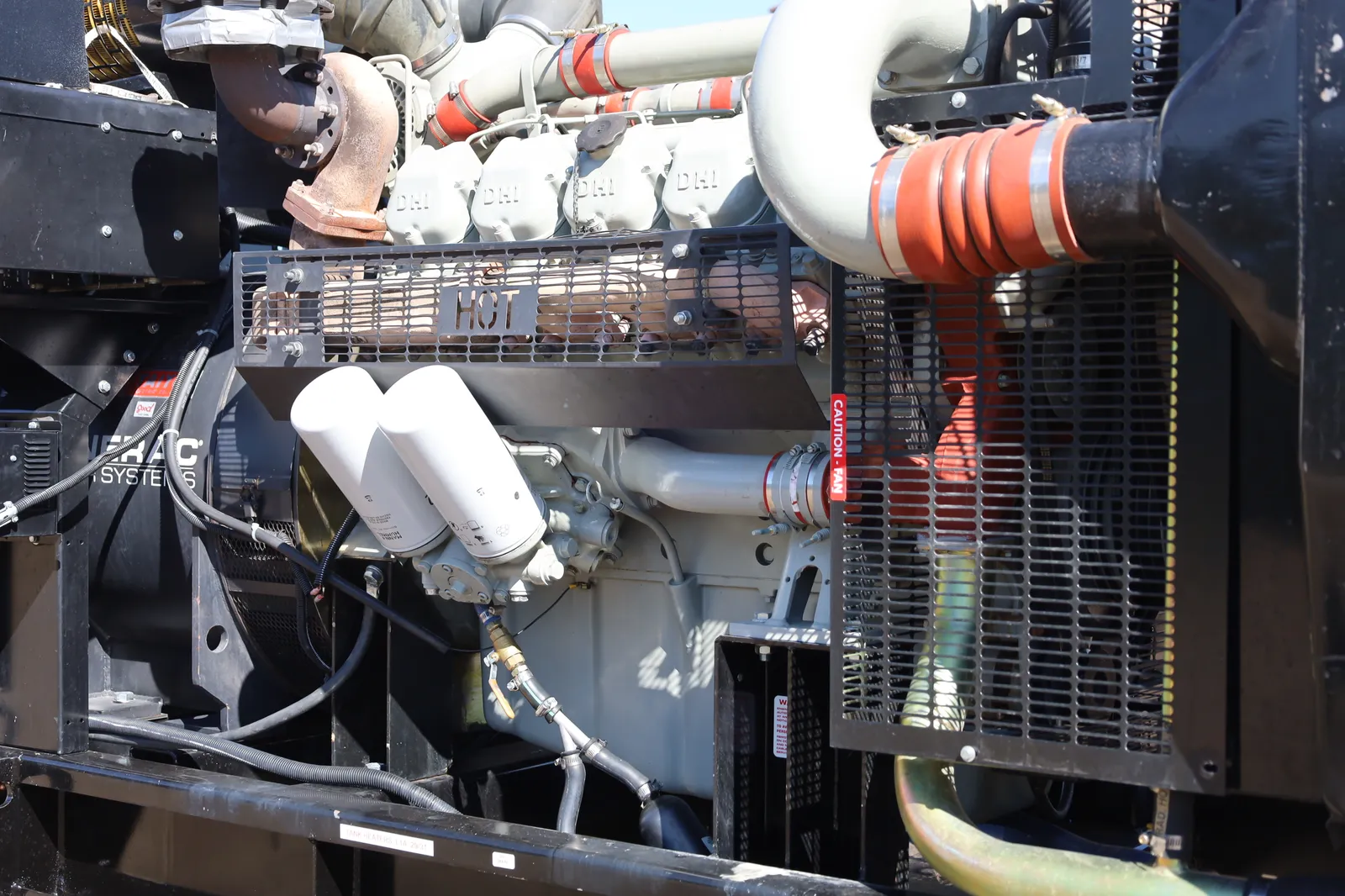 500 kW Generac Diesel Generator, 277/480 Volts, 734 Hours, Open Skid, 2002 - Image 3