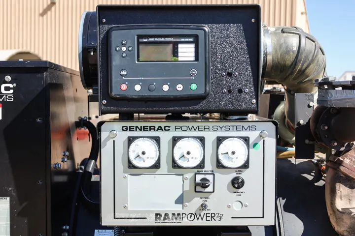 500 kW Generac Diesel Generator, 277/480 Volts, 734 Hours, Open Skid, 2002 - Image 5