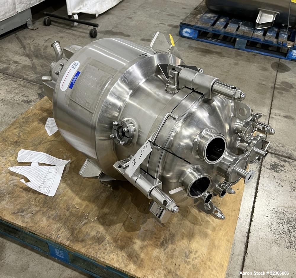 16 gallon Precision, Stainless Steel vertical reactor, 16" upper diameter, 8" lower diameter x 18" straight - Image 4