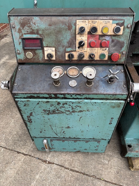 40" x 25" W.F. Wells #B25-2, semi-auto horizontal band saw, 2" blade width, 1998 - Image 9