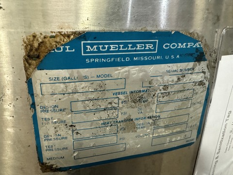100 gallon Mueller #100F, 316 Stainless Steel agitated pressure vessel, 36" dia., dish top & bottom, 3 psi @ - Image 2