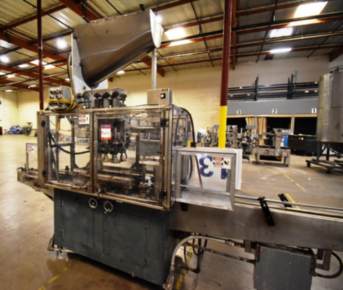 Automatic inline 3-spindle screw capper with capacity elevator & hopper - Image 3