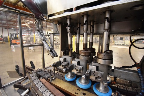 Resina, inline 3-spindle screw capper with capacity feeder - Image 4