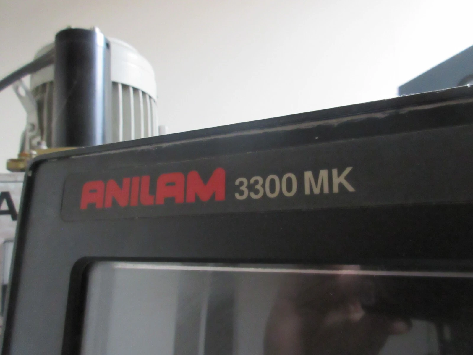 Acra CNC Vertical Mill, Anilam 3300MK Control, 3 HP - Image 9