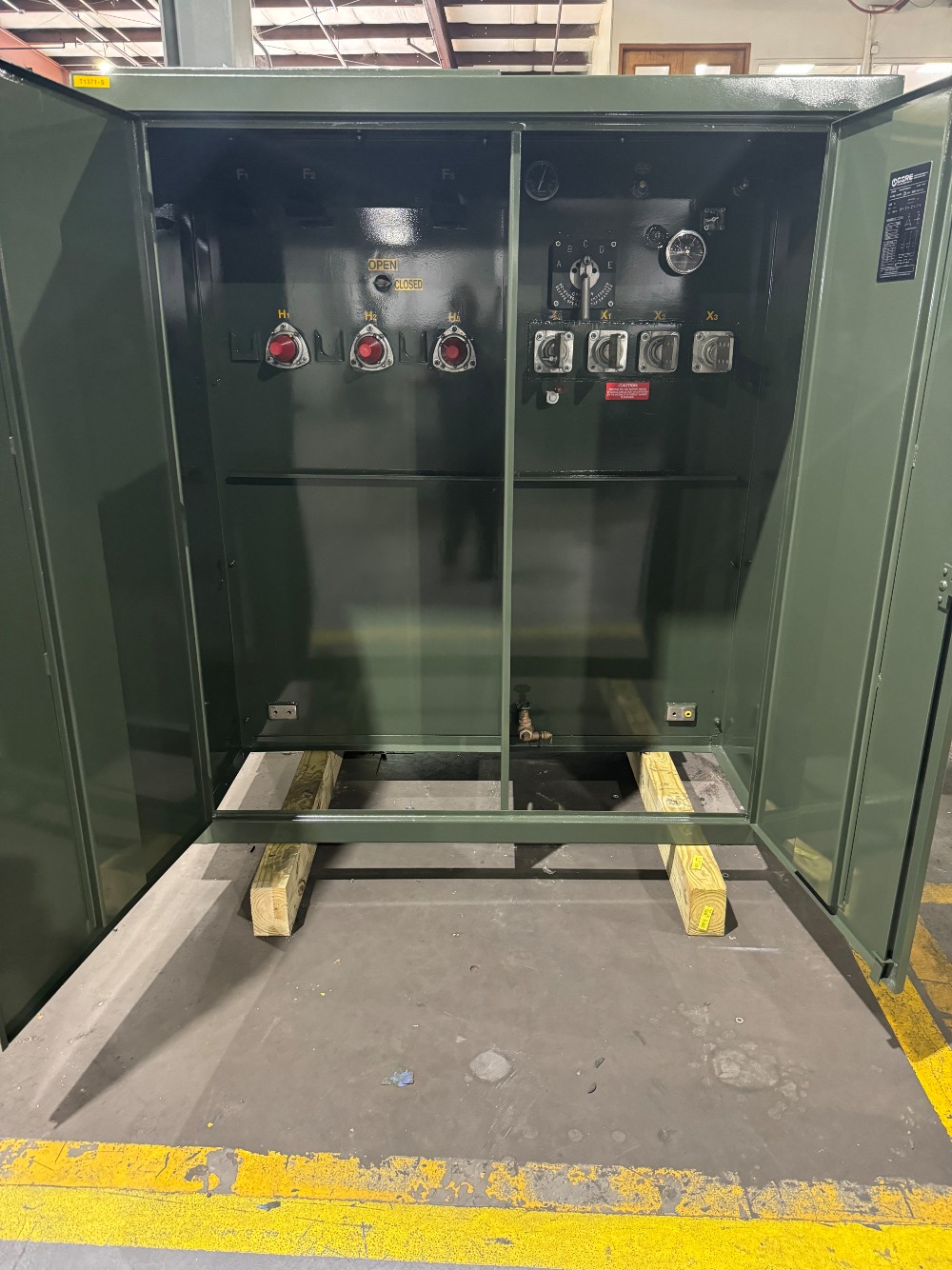 750 KVA 4160 Delta Primary, 208Y/120 Secondary, Pad, proCORE - Image 2
