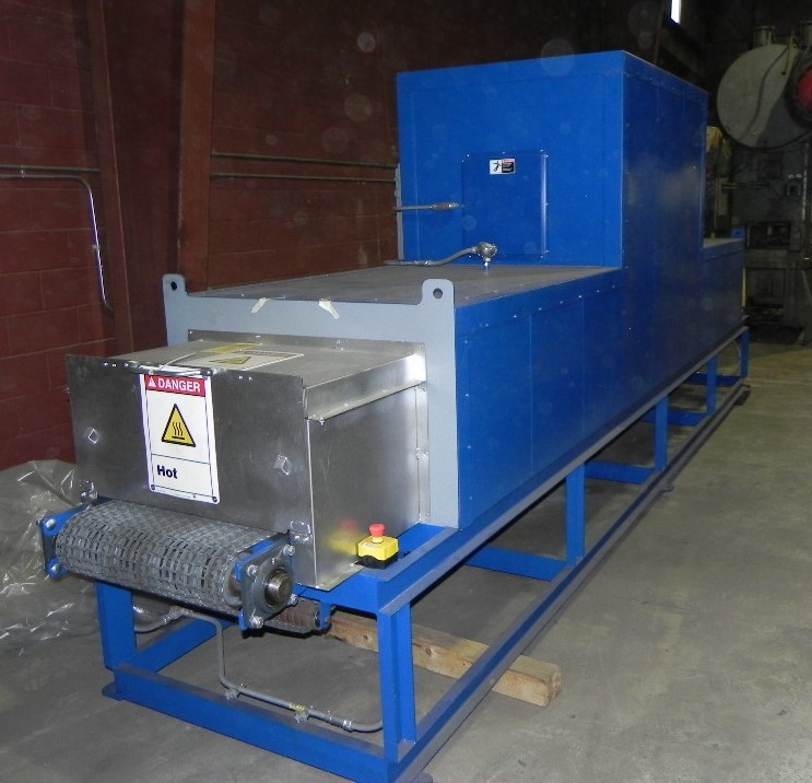 24" width x 12" H x 192" L Lewco belt oven, electric, 350&deg;F, like new, unused condition, 2018 - Image 2