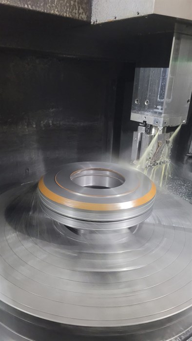 49.2" Hankook #VTC-125E, vertical turret lathe, 63" swing, 24 ATC, Fanuc 32IA, chip conveyor, 2015 - Image 5