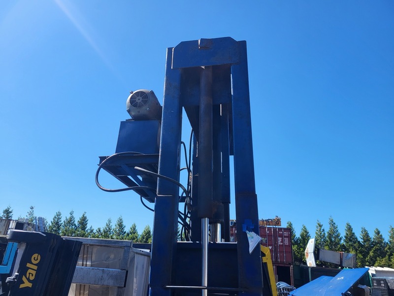 HICO custom made vertical baler, 20 HP, 575 V., 3 phase - Image 8
