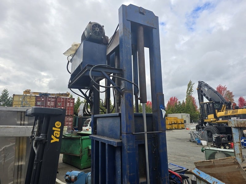 HICO custom made vertical baler, 20 HP, 575 V., 3 phase - Image 10