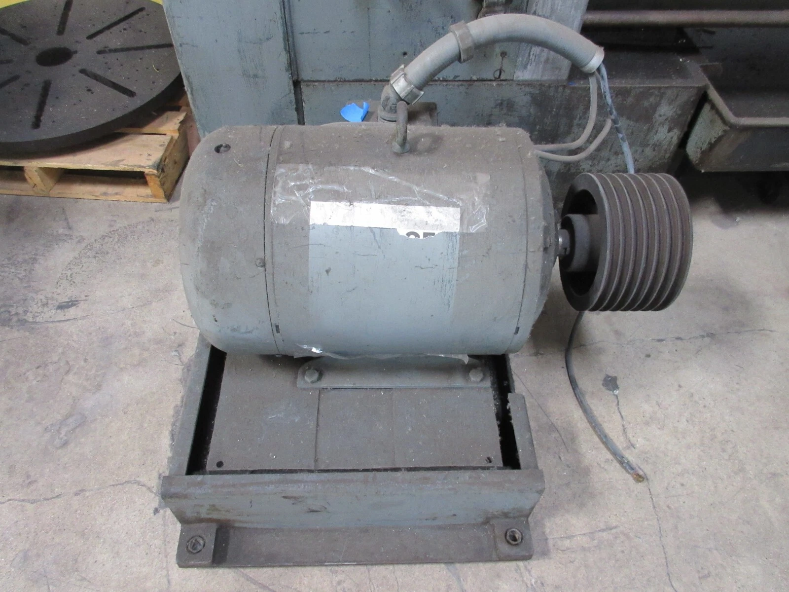 36" x 240" LeBlond #3220-25 Servoshift, heavy duty engine lathe - Image 9