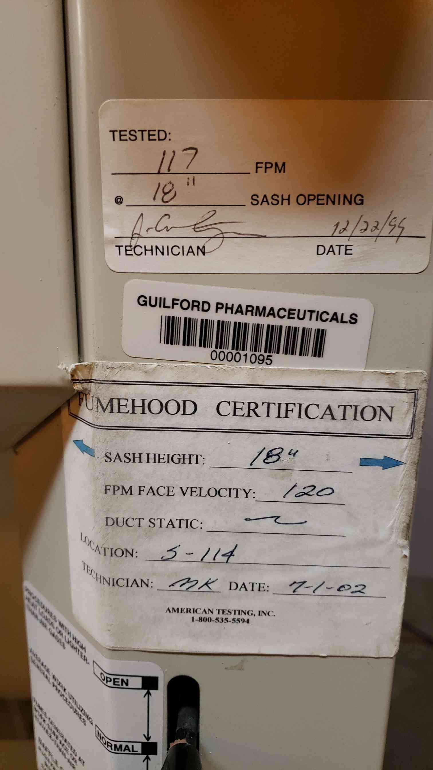 Hamilton, SafeAire Chemical Fume Hood, 8' width, 18" sash height, 120 FPM - Image 3