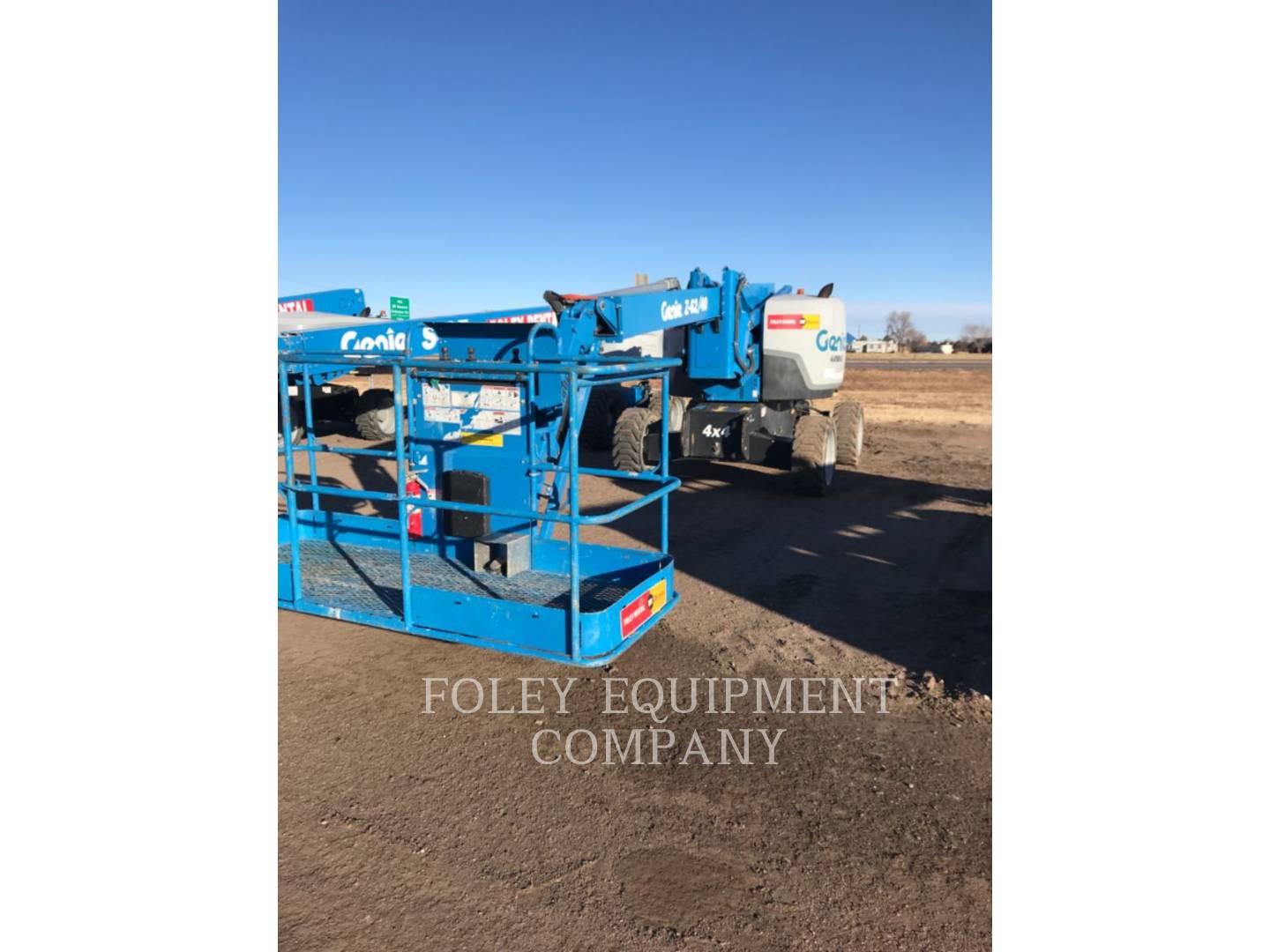 Genie Industries Z62/40G4W, Articulated Boom Lift, 2290 hours, S/N: Z6215A-406, 2015 - Image 2