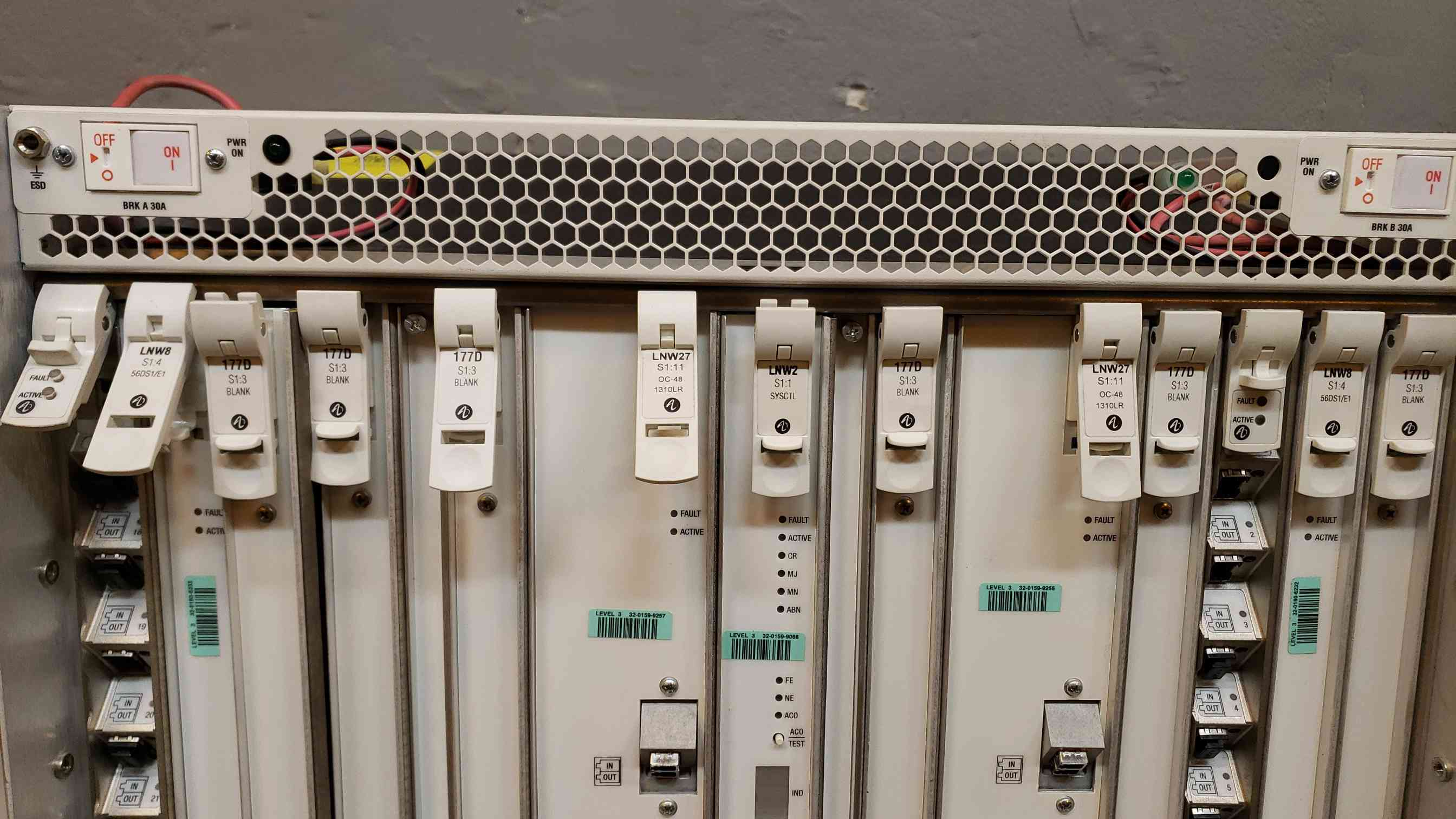 Alcatel-Lucent, 1665 DMX (Data Multiplexer), LNW8/LNW27/LNW170/LNW74/LNW2 modules, 30 Amps. Each line, -48 - Image 2