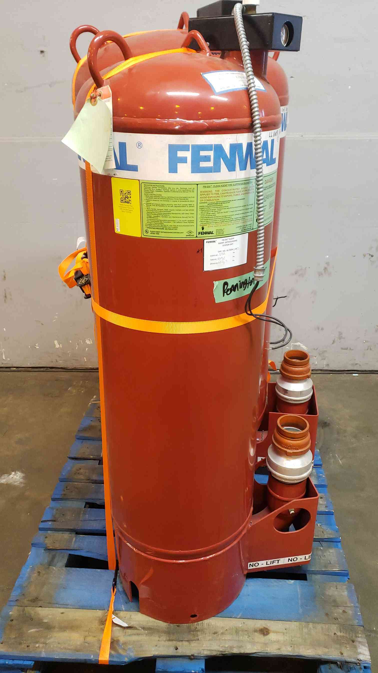 275 lbs. Fenwal, Fire Suppression Tank, FM-200 Agent, 130 F max temp., 360 @ 70 F - Image 1