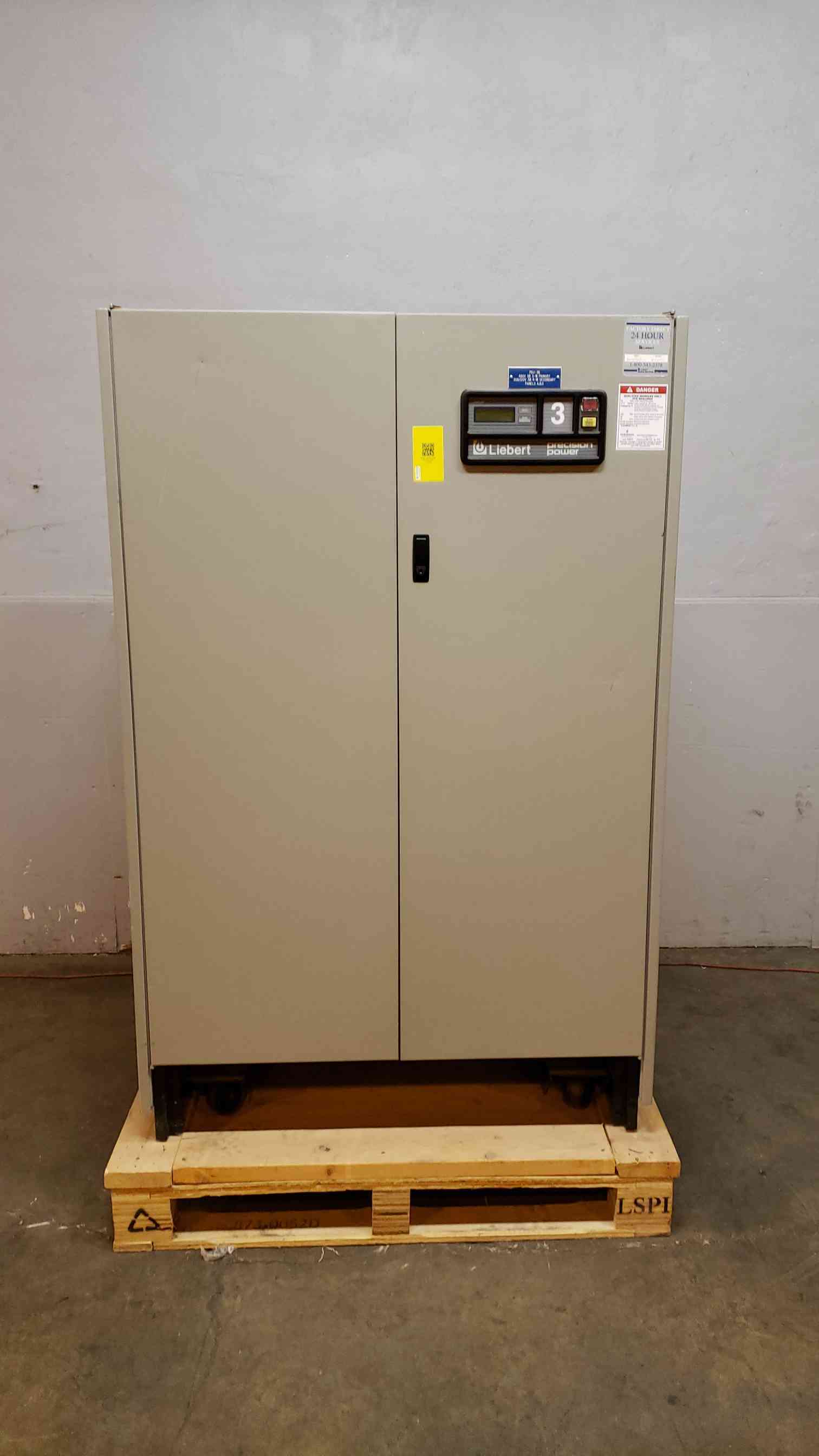 Liebert #PPA125C, PDU, 3 Wire, 1 & 3 phase, 347 Amps, 480 x 208/120 V, 2000 - Image 1